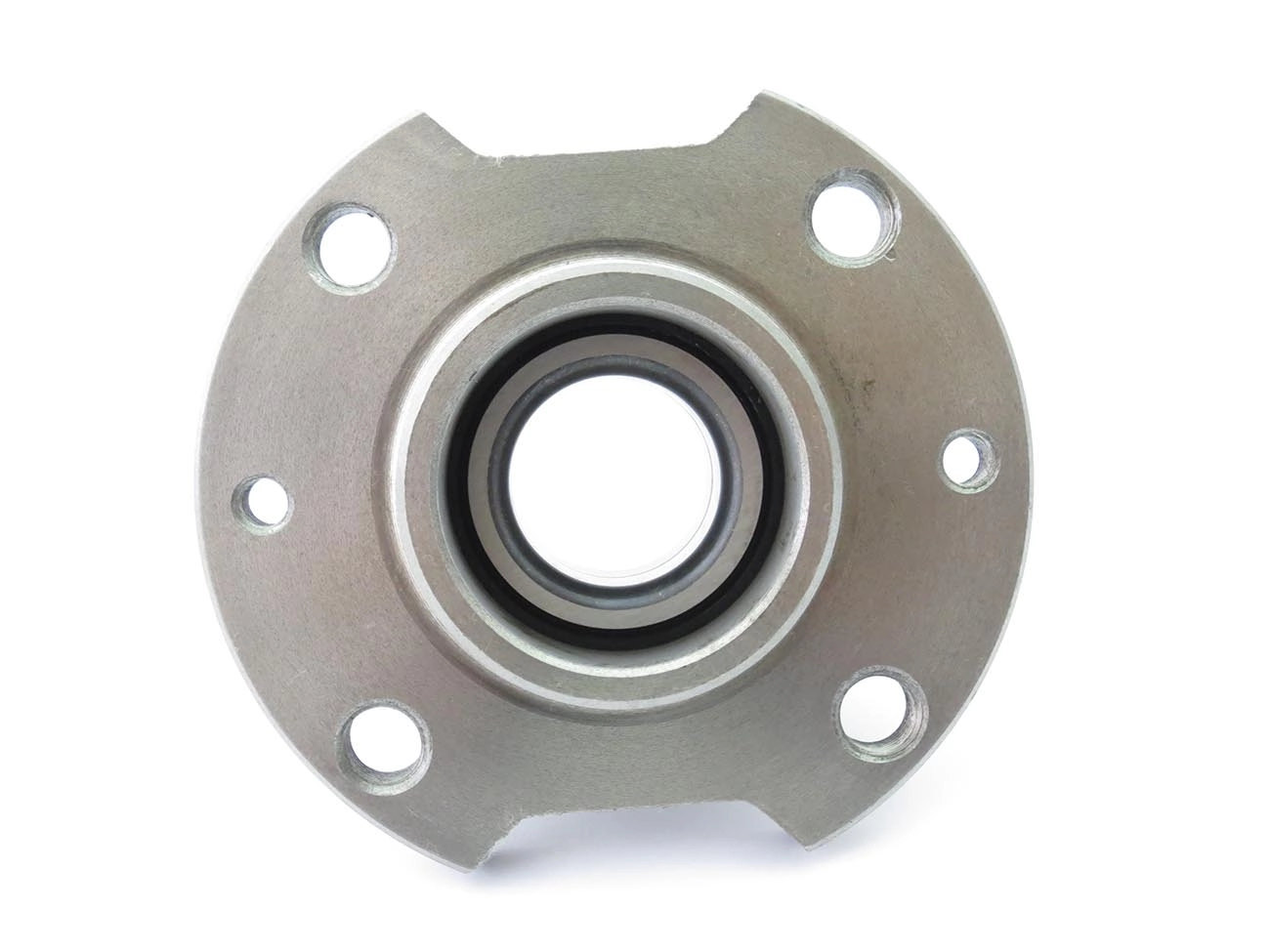 CUBO TRASEIRO COM ROLAMENTO SEM ABS COM RECORTE FIAT UNO/PRÊMIO 84/08 - 4 FUROS