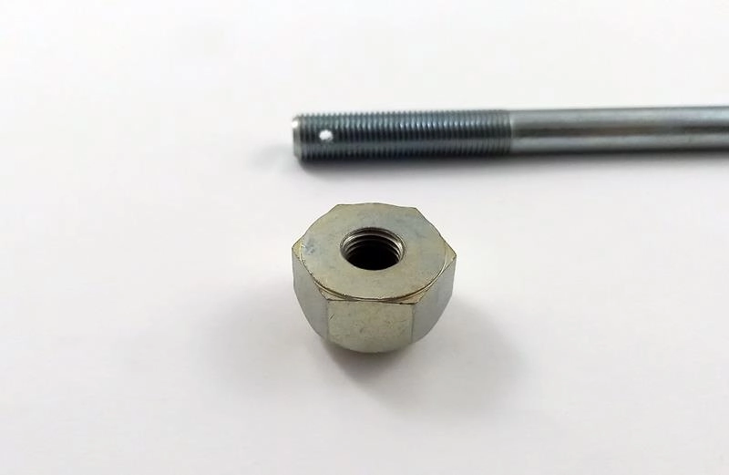 HASTE/VARETA REGULAGEM DA EMBREAGEM F-1000 /92 - F-4000 82/ - MOTOR MWM - COMPRIMENTO 300MM