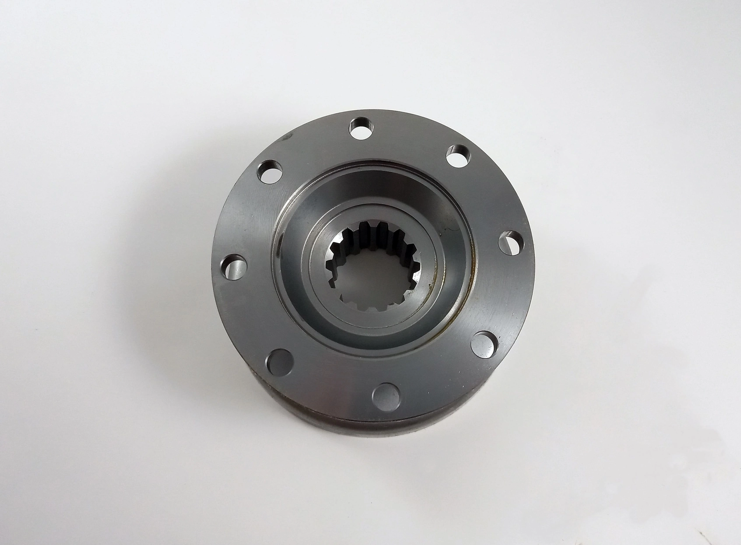 FLANGE ACOPLAMENTO DO CARDAN 14 ESTRIAS 8 FUROS MB 608/1113/1313/1513/2013/2218