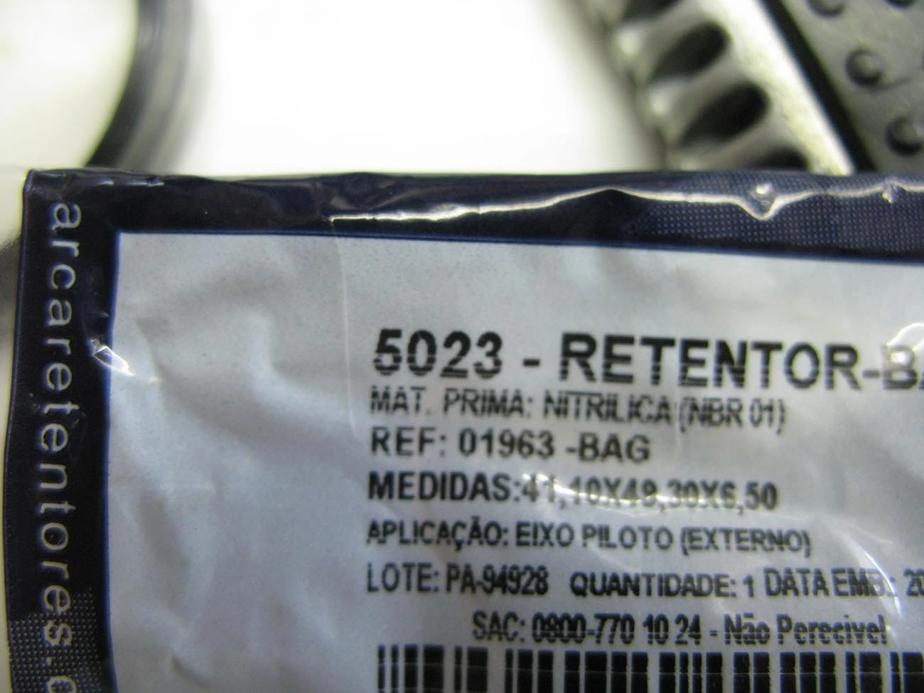 RETENTOR EIXO PILOTO CAIXA CÂMBIO 41,10X49,30X6,50MM VW 6.90/7.90/11.130/13.130/14.140/15.160/22.140 EATON