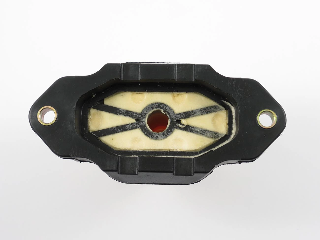 BATENTE AMORTECEDOR TRASEIRO SUSPENSÃO TRASEIRA SUSPENSAO FIAT STRADA 99/07 1.4 08/12 DISTANCIA FUROS 132MM