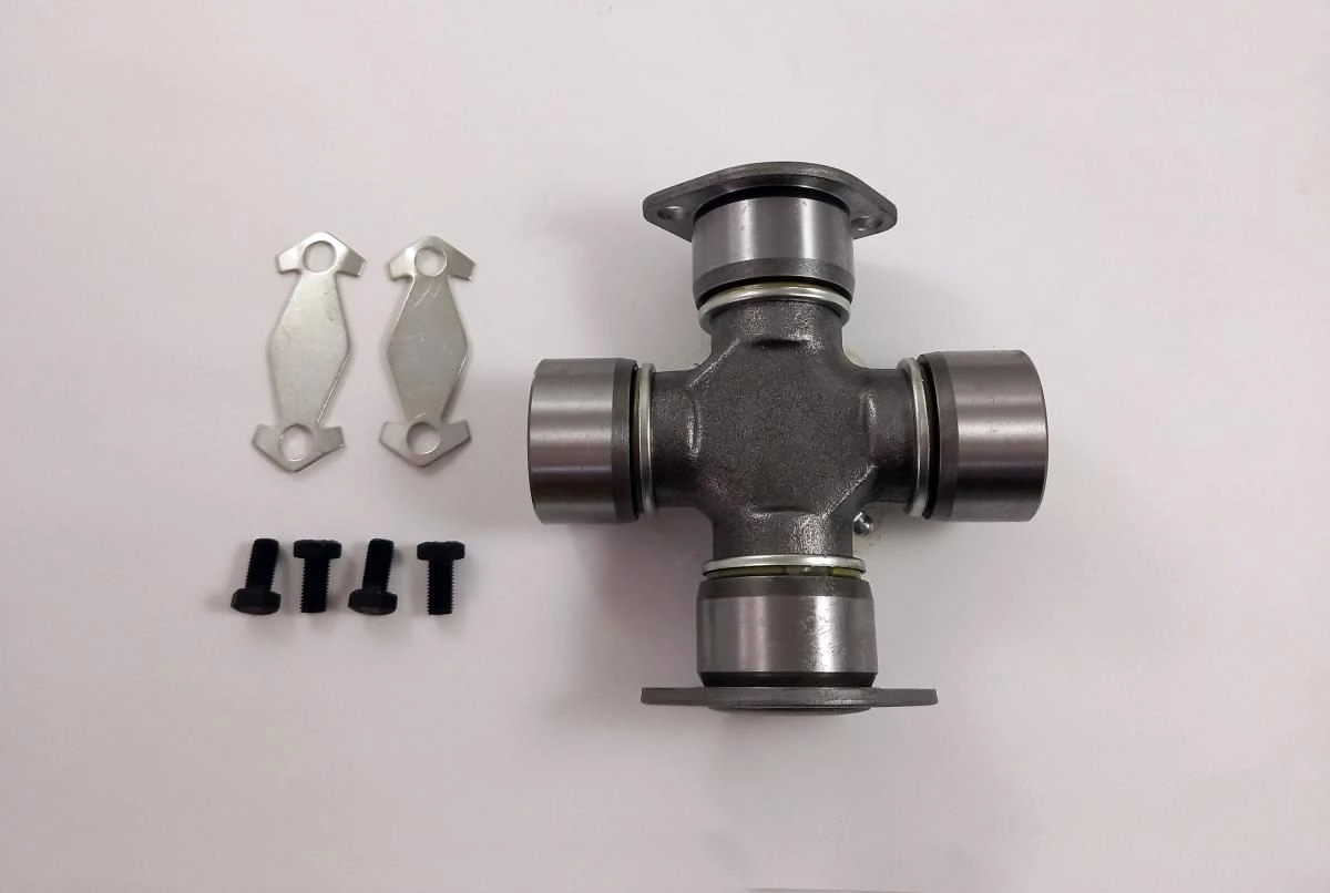 CRUZETA CARDAN FORD CARGO/VW MB 1214/1618/2318 47X134,90MM DUAS CATANHAS COM CHAVETA/DUAS PARAFUSAS