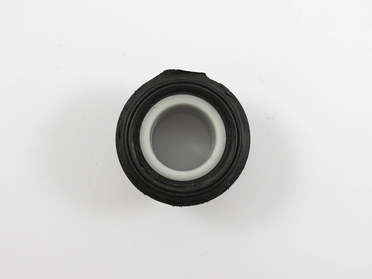 BUCHA MENOR BANDEJA SUPERIOR HYUNDAI H-100 95/ HR 05/ MITSUBISHI L300 97/ - SUSPENSÃO DIANTEIRA