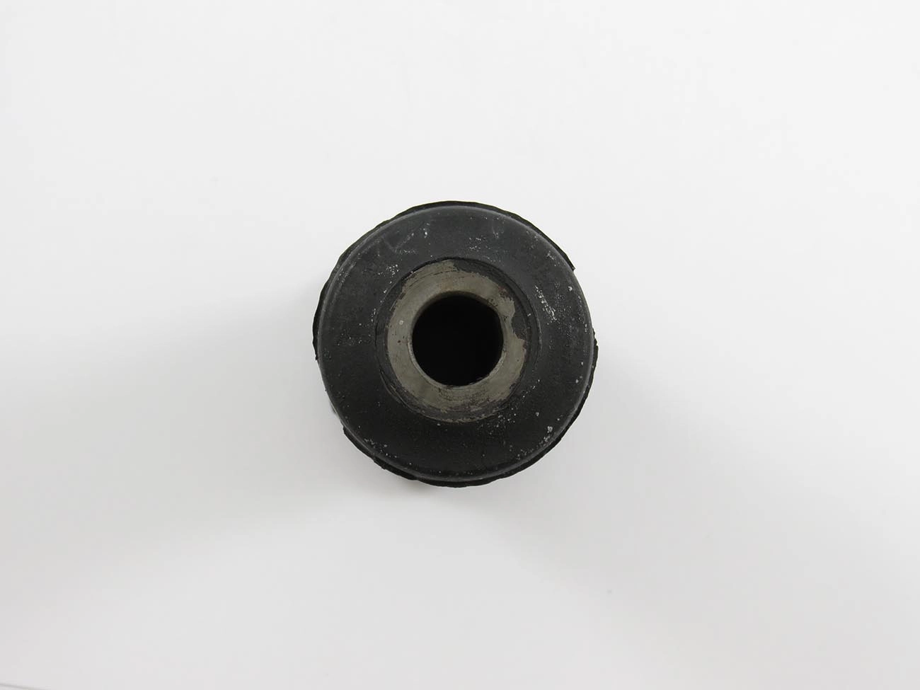 BUCHA TRASEIRA FEIXE DE MOLAS MB SPRINTER 1997/ - SUSPENSÃO TRASEIRA - 12,15X33X80MM
