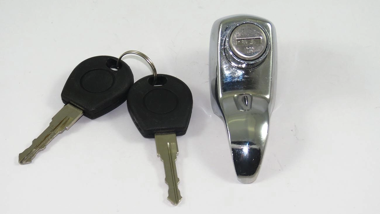 FECHADURA PORTA MALAS VW BRASILIA/VARIANT/TL TODAS - BOTAO PORTA MALAS C/CHAVE - CROMADO