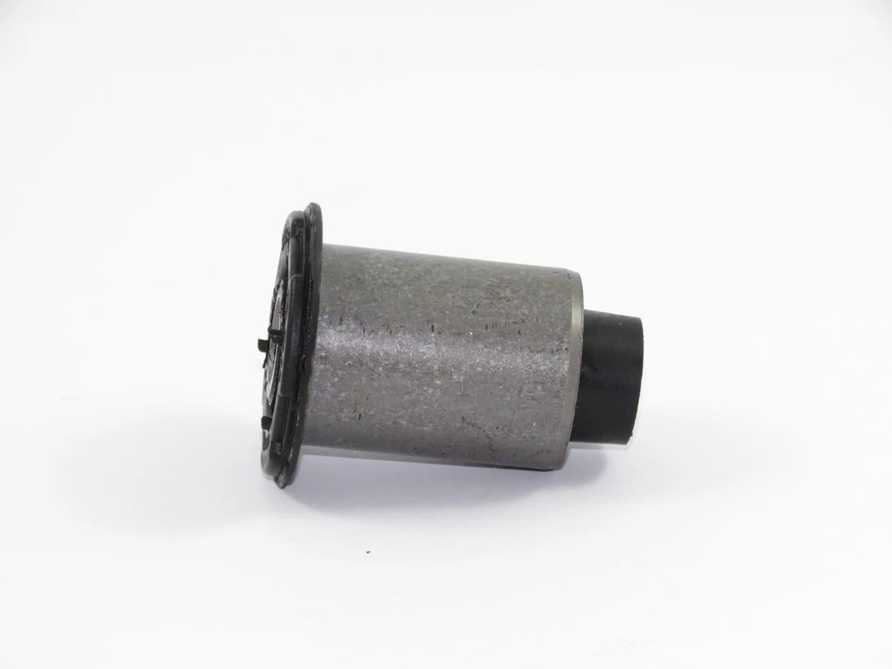 BUCHA DIANTEIRA BANDEJA SUSPENSÃO FIAT ARGO 17/ CRONOS 18/ STRADA 99/ DOBLO 02/