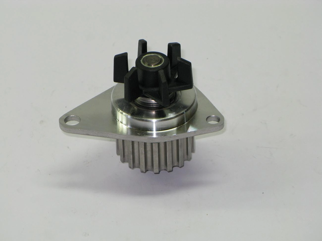 BOMBA ÁGUA CITROEN XSARA/BERLINGO/C3 1.4 -  PEUGEOT 206/207 1.4 - HOGGAR - 18 DENTES