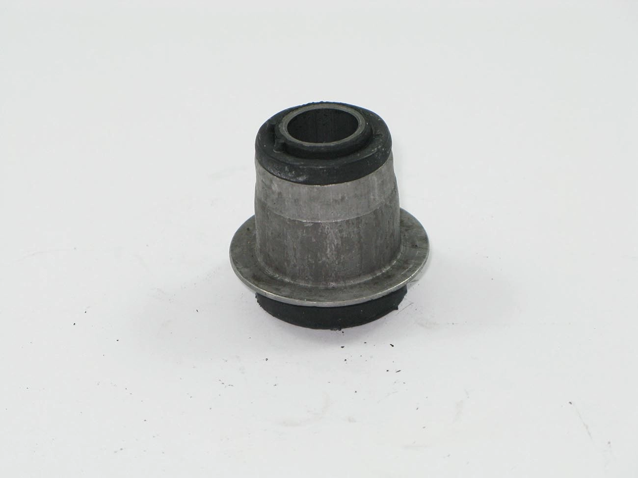 BUCHA BANDEJA SUSPENSÃO TRASEIRA LADO EIXO FIAT UNO/PREMIO/ELBA /88 1.5R CSL 91/93