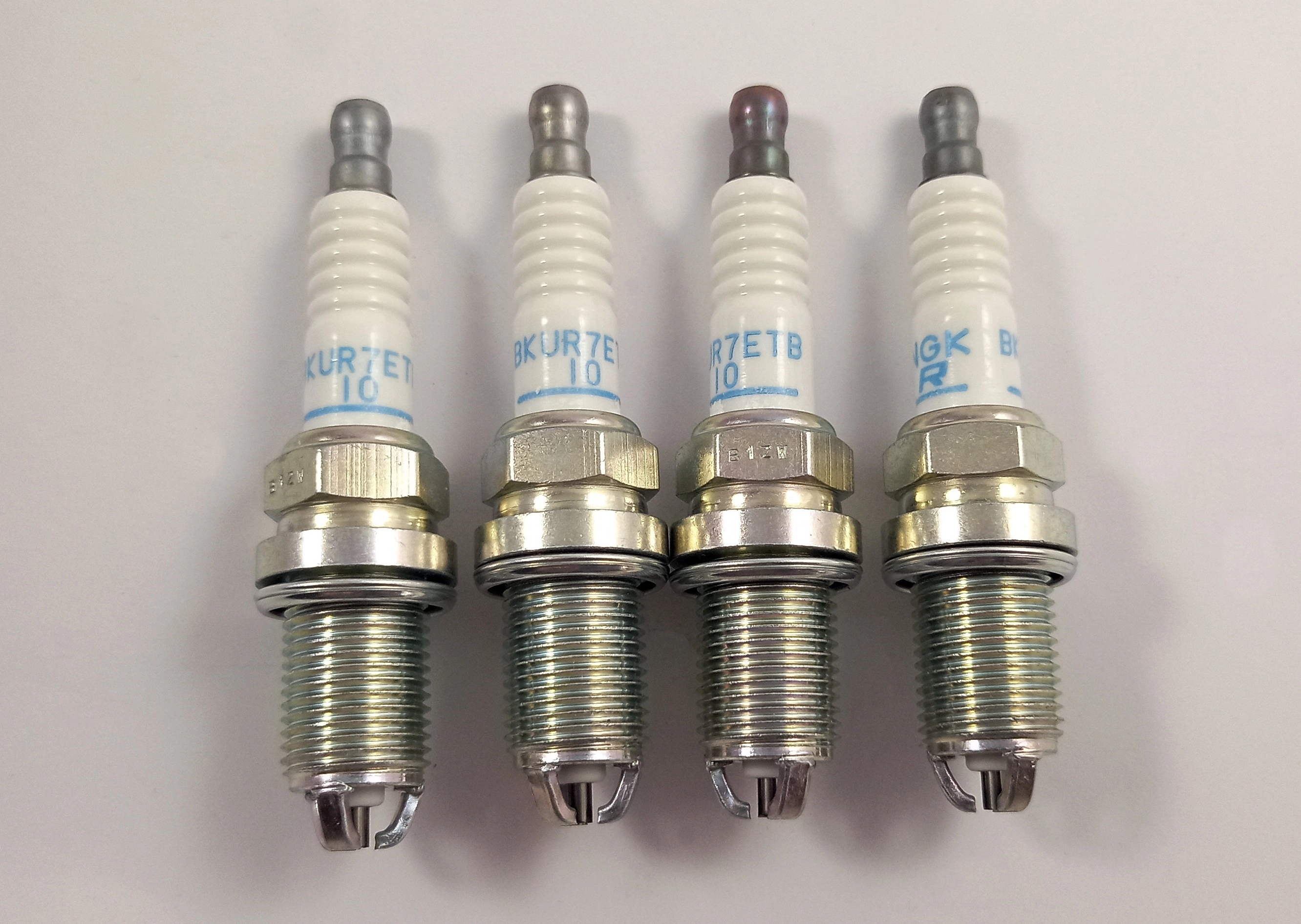 VELA IGNIÇÃO ORIGINAL GASOLINA GNV IGNICAO VW GOL/PARATI 1.0 MI 16V 97/07.2001