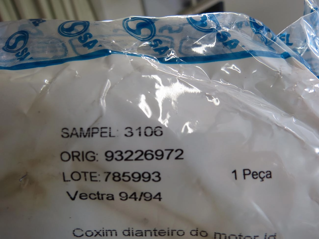 COXIM MOTOR DIANTEIRO DIREITO GM VECTRA 94/96 TRANSMISSÃO AUTOMÁTICA