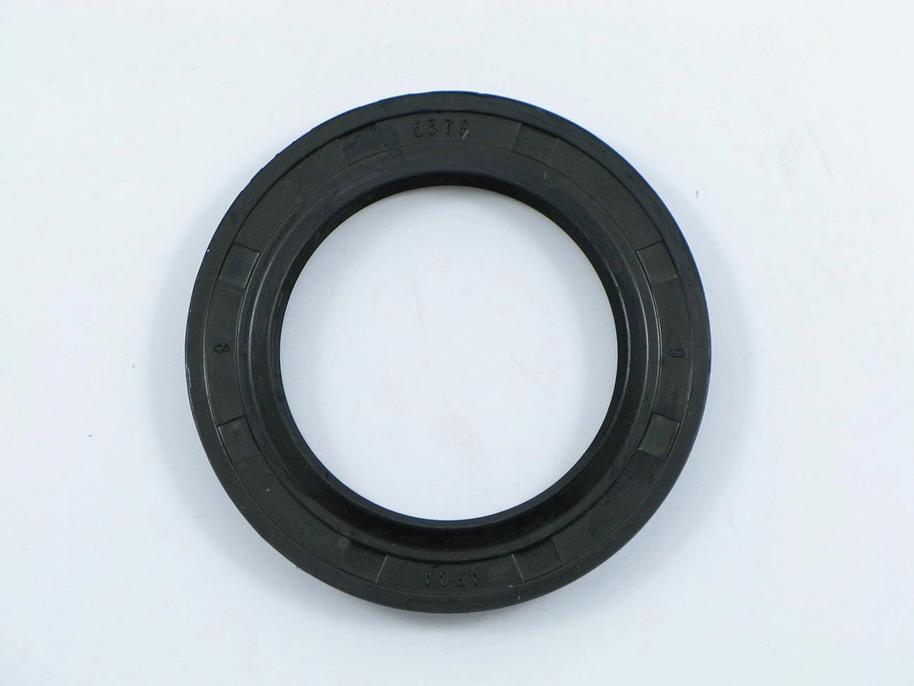 RETENTOR CUBO RODA DIANTEIRO 46,00X65,50X7,00X8,50MM DIANTEIRA FORD CORCEL/BELINA/DEL REY/PAMPA AGRÍCOLA 46X65,5X7X8,5MM