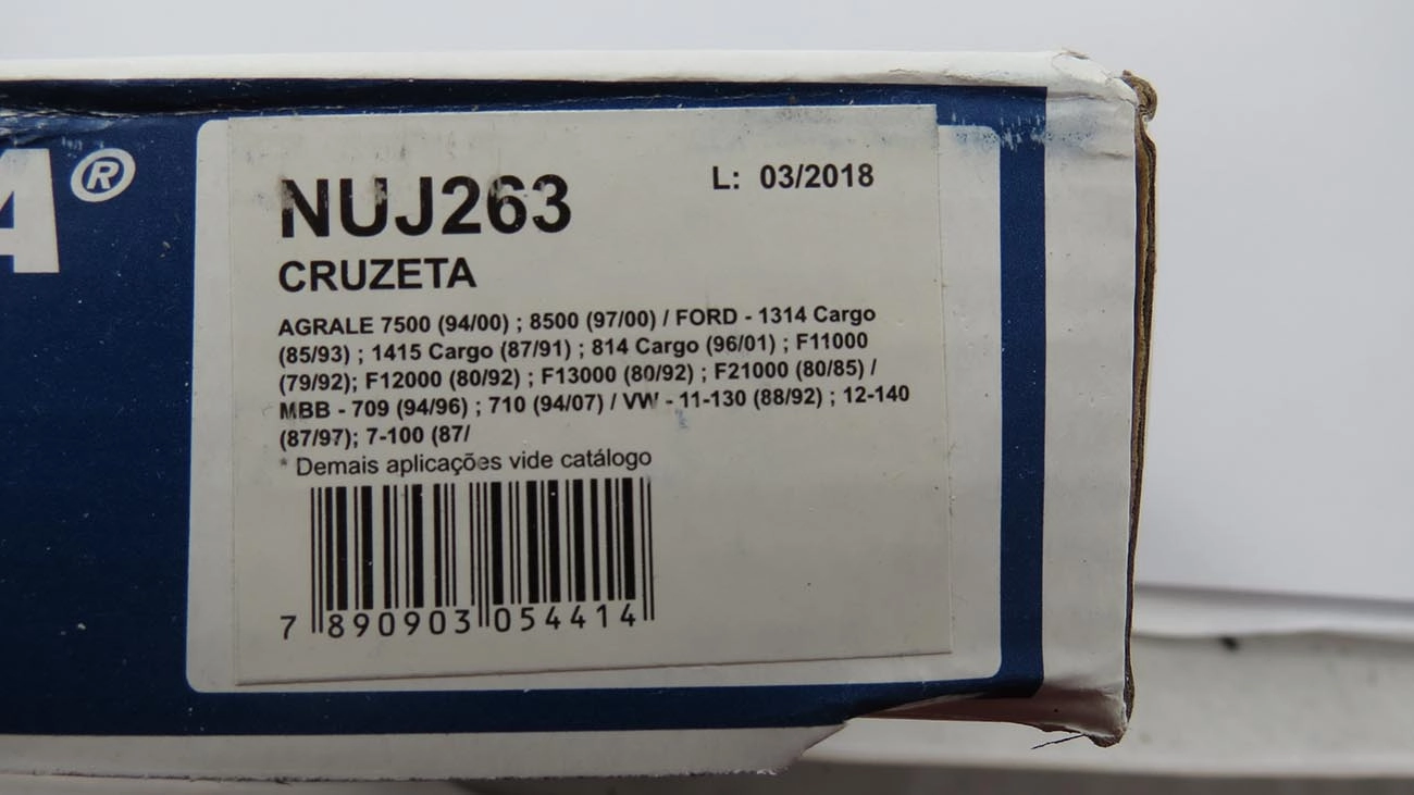 CRUZETA CARDAN VW 8.140/9.140/11.130/11.140/11.160/12.140/13.130 - 34X106MM QUATRO CHAVETAS EXTERNAS