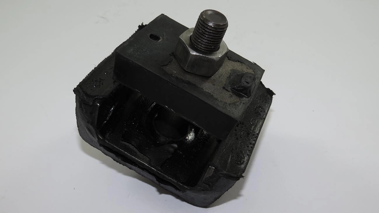COXIM MOTOR FORD F-13000 MWM - TRASEIRO 9/16