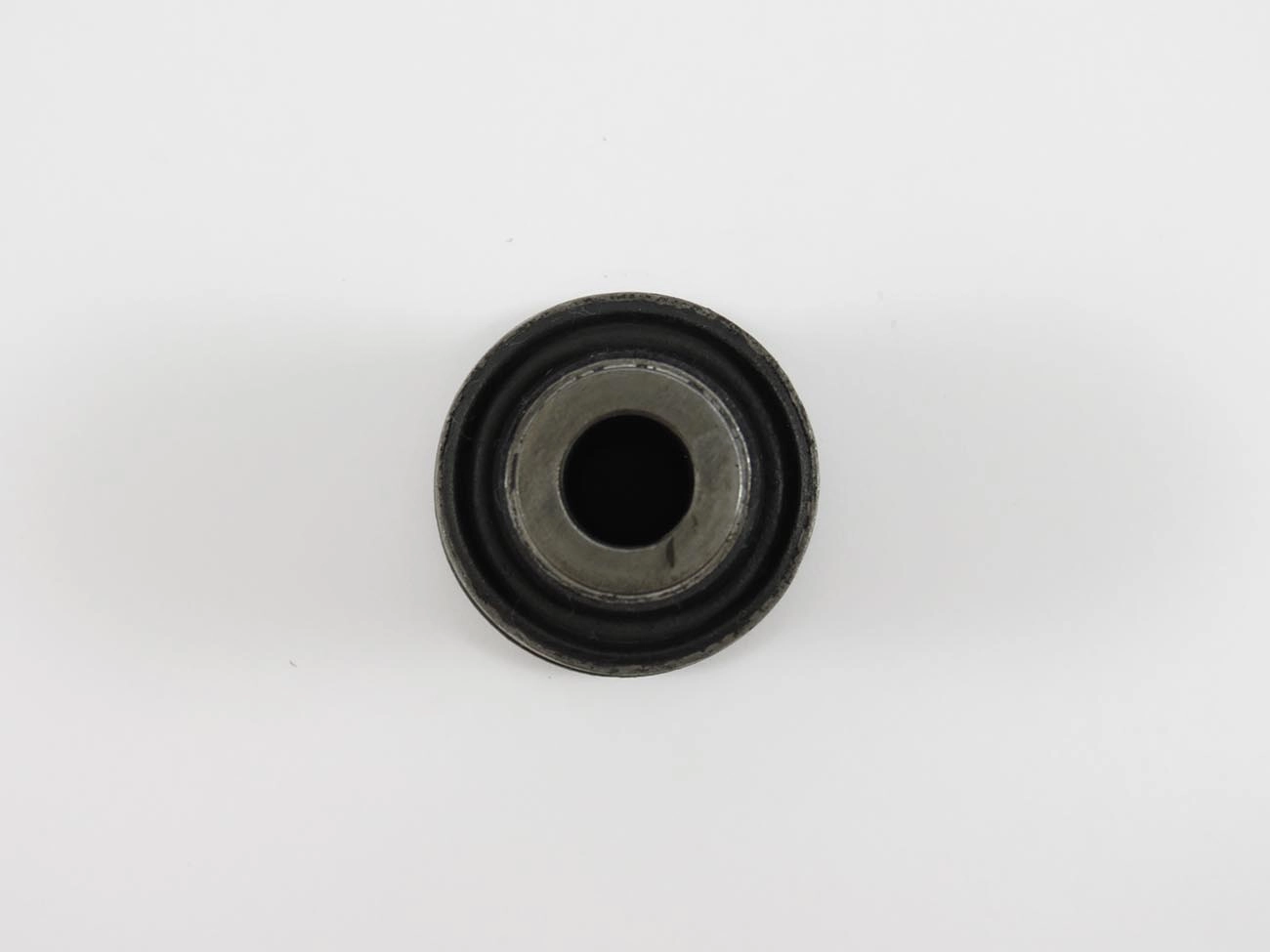 BUCHA DIANTEIRA BANDEJA DIANTEIRA GM ONIX/SPIN/NOVO PRISMA/COBALT 2012/ - SONIC 12/14
