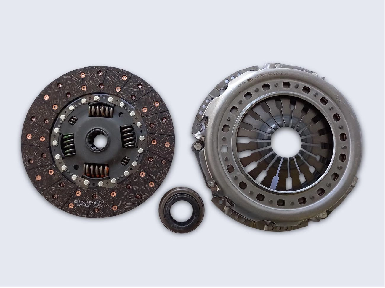 KIT DE EMBREAGEM VW 5.140 DELIVERY 2005/ MWM 4.08 TCE - 300MM 10 ESTRIAS - CÂMBIO EATON FS 2305C
