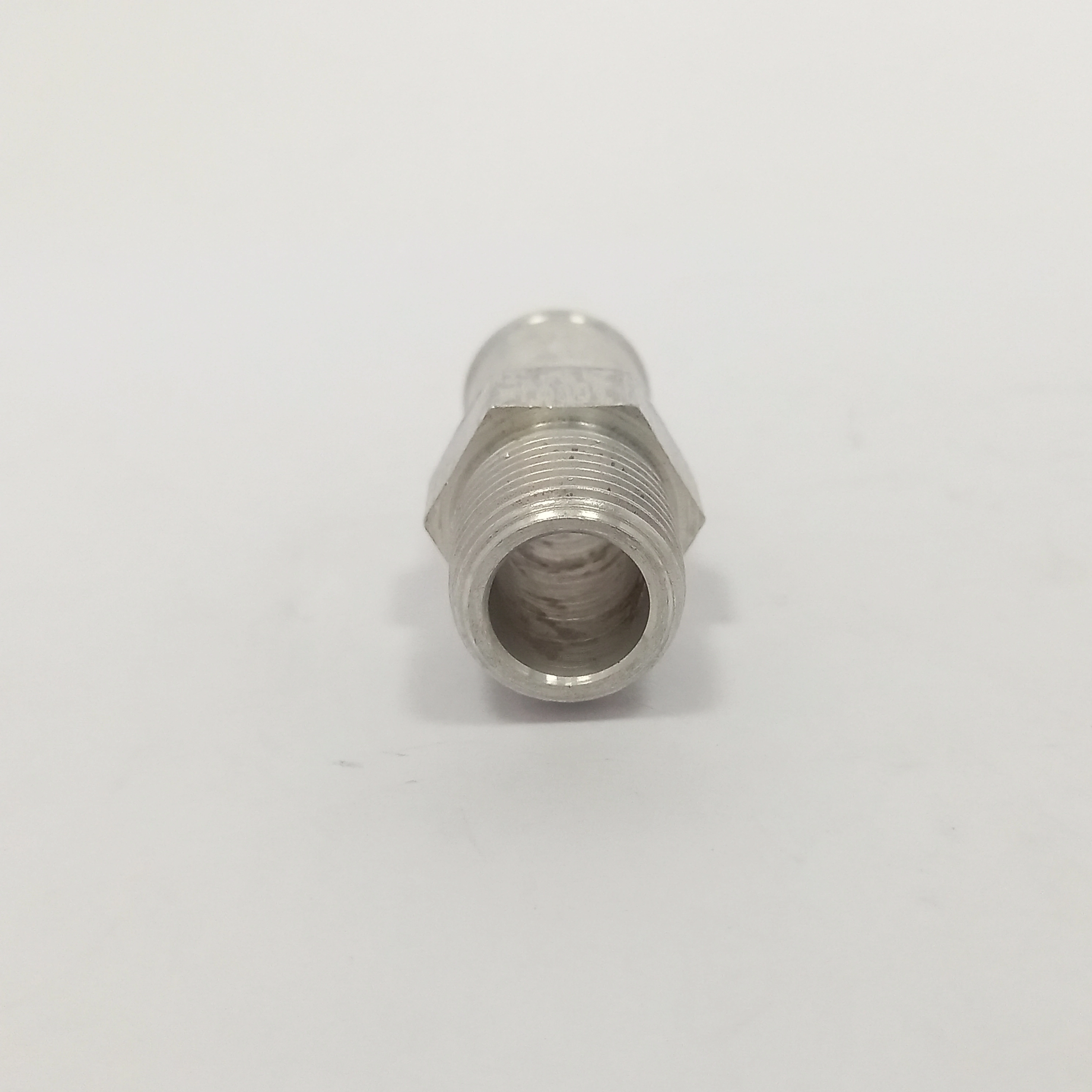CONEXÃO/TUBO ADAPTADOR COLETOR ADMISSÃO MOTOR CONECTOR MANGUEIRA FORD KA/FIESTA/ECOSPORT/COURIER 99/ BLOCO AO RESERVATÓRIO COM ROSCA