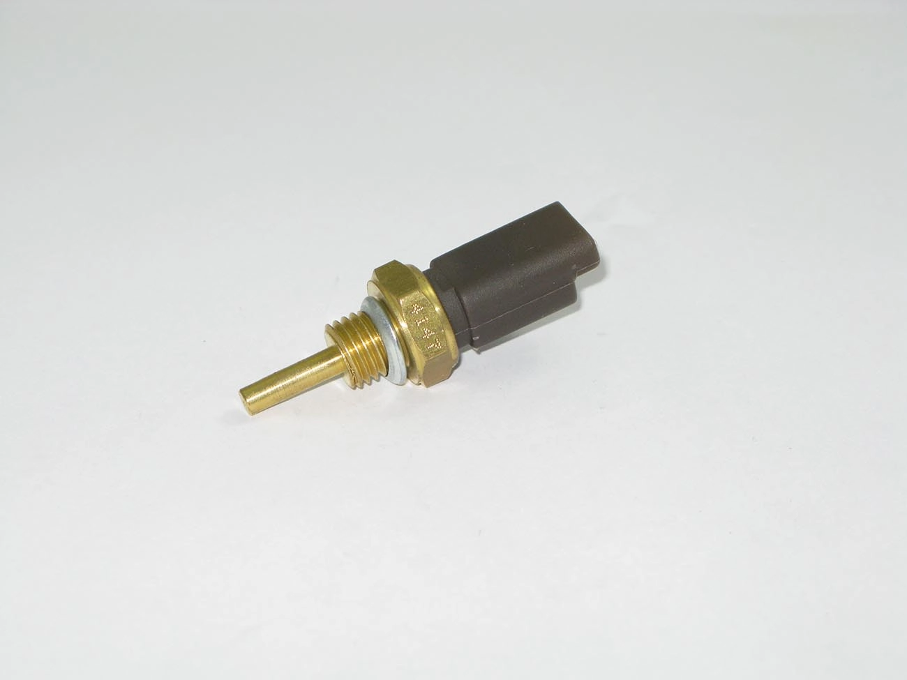 PLUG ELETRÔNICO OU SENSOR TEMPERATURA ÁGUA MARROM MOTOR FIRE EVO FIAT NOVO UNO 10/ 500 PALIO 12/ BRAVO/LINEA