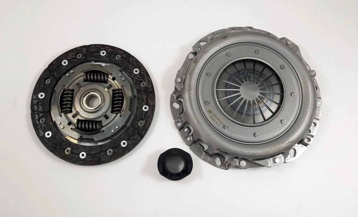 KIT DE EMBREAGEM - RENAULT CLIO 1.6 96/99 - R19 1.6/1.8 8V 94/ - EXPRESS 1.6 98/ - 200MM