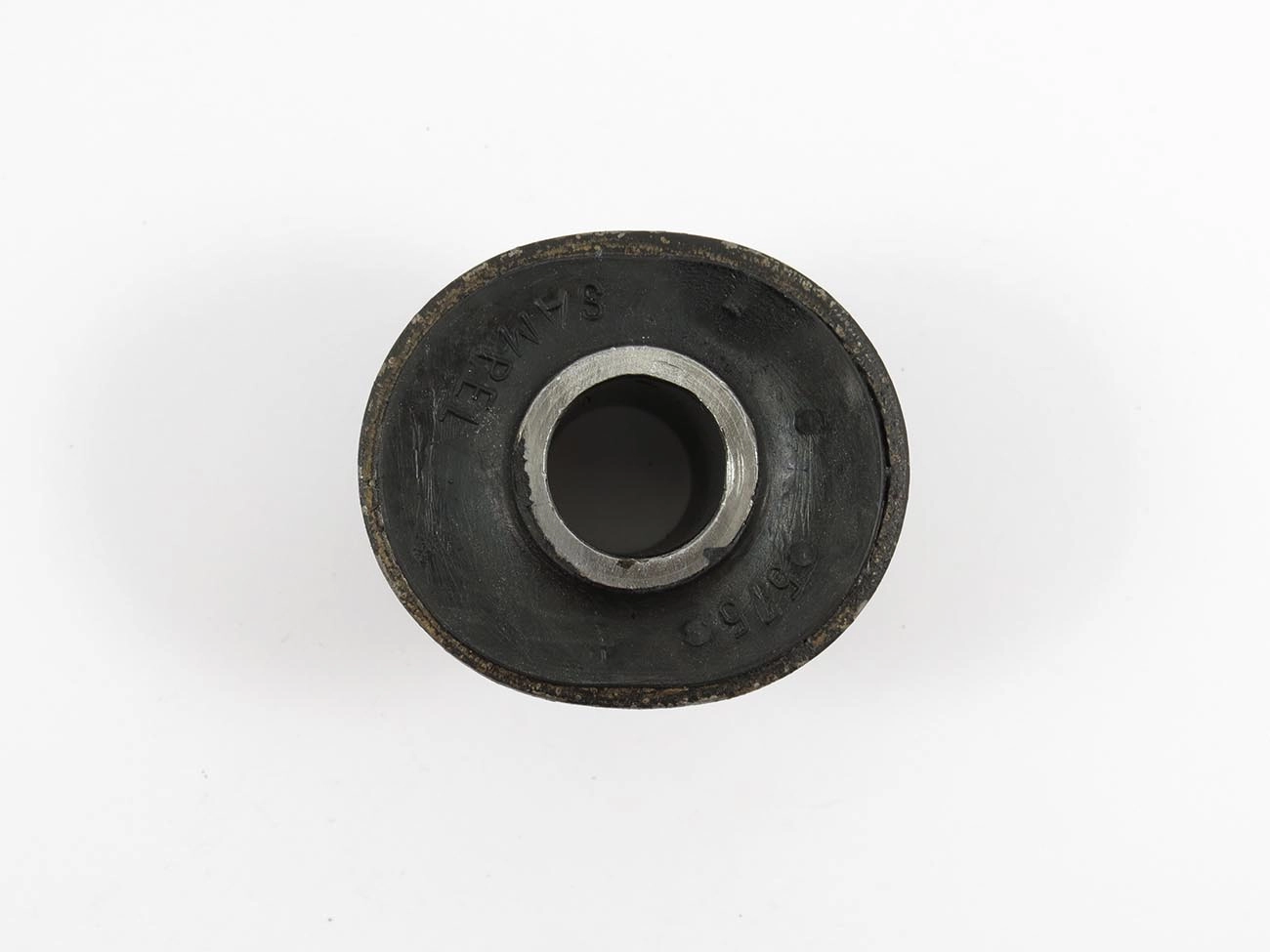 BUCHA SEMI EIXO DIANTEIRO FORD F-350 72/77 - F-400 75/85 - F-2000 80/85 - F-4000 72/98