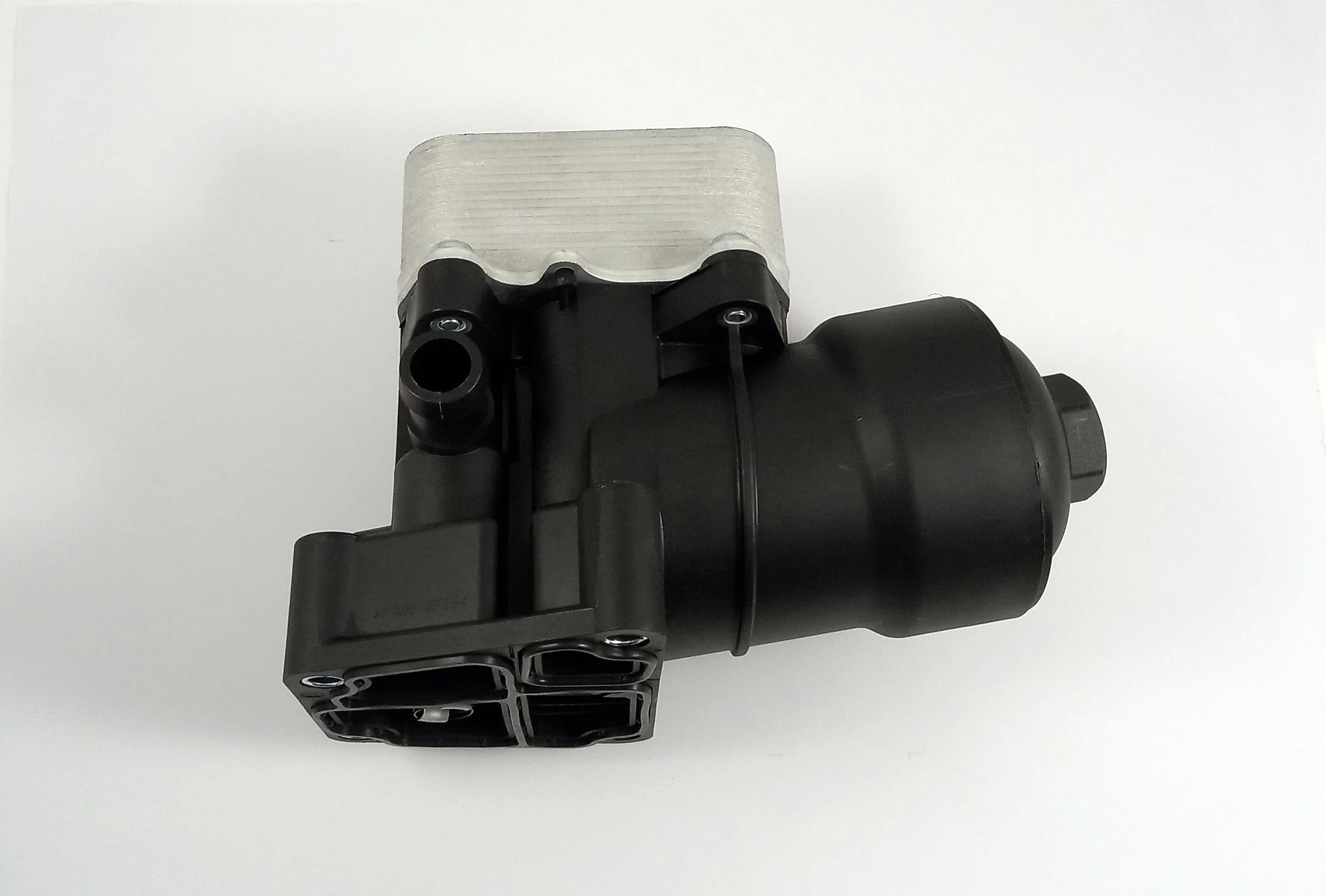 RADIADOR/RESFRIADOR DE OLEO/TROCADOR DE CALOR VW AMAROK 10/ - COM SUPORTE DO FILTRO DE ÓLEO