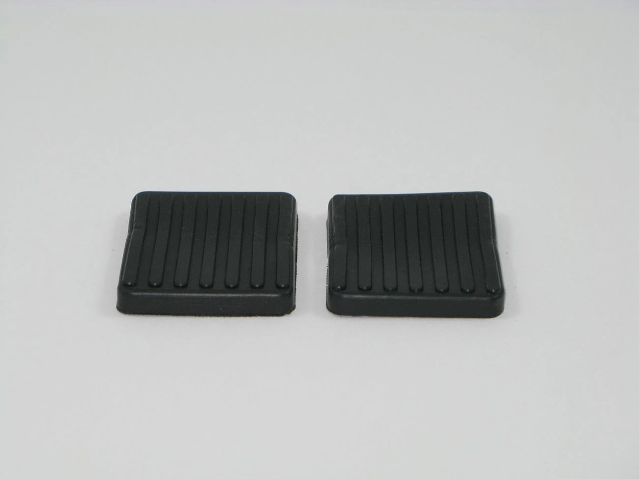 KIT CAPA PARA PEDAIS BORRACHAS VW FUSCA/BRASILIA/KOMBI 75/