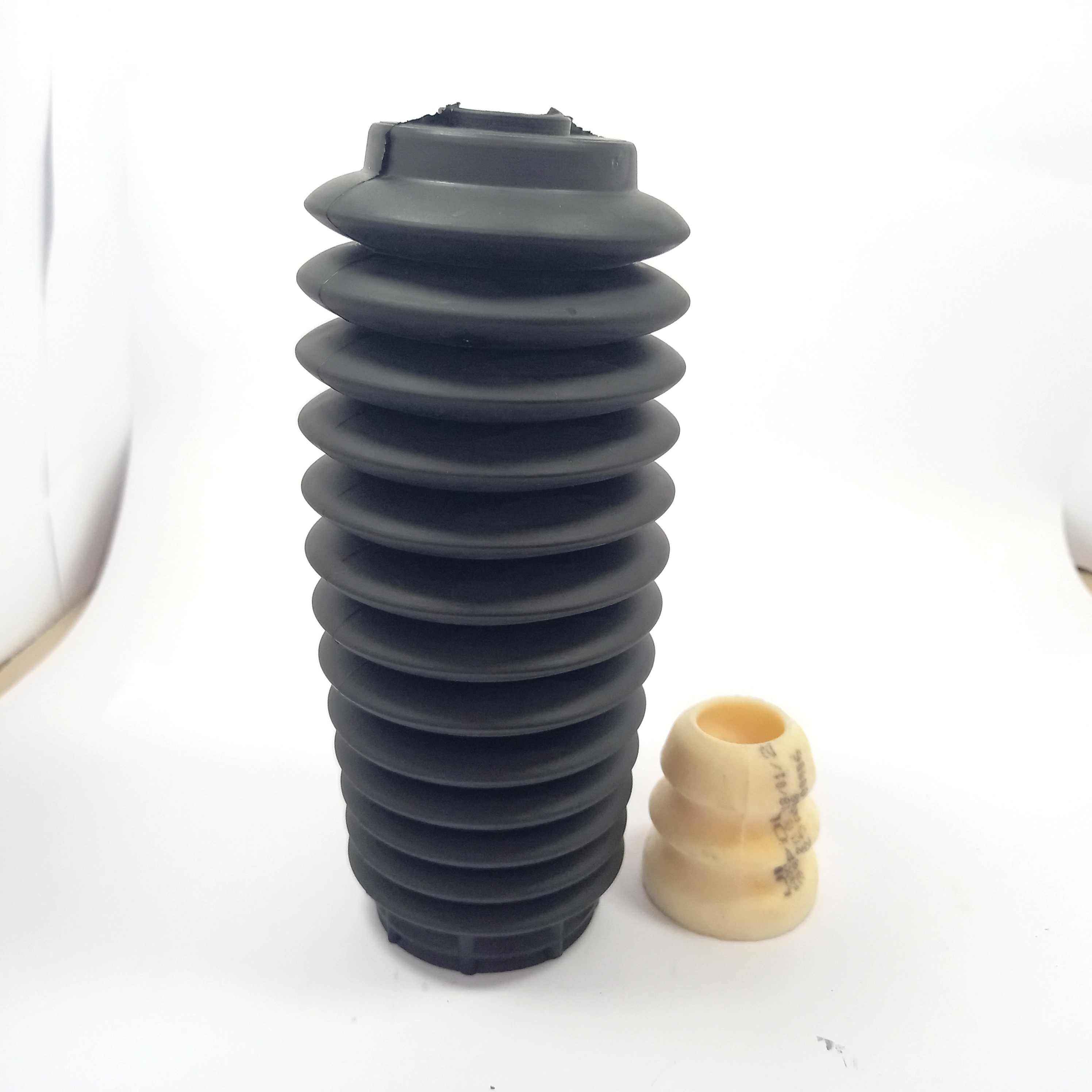 KIT AMORTECEDOR DIANTEIRO FORD FOCUS 01/08 - BATENTE E COIFA