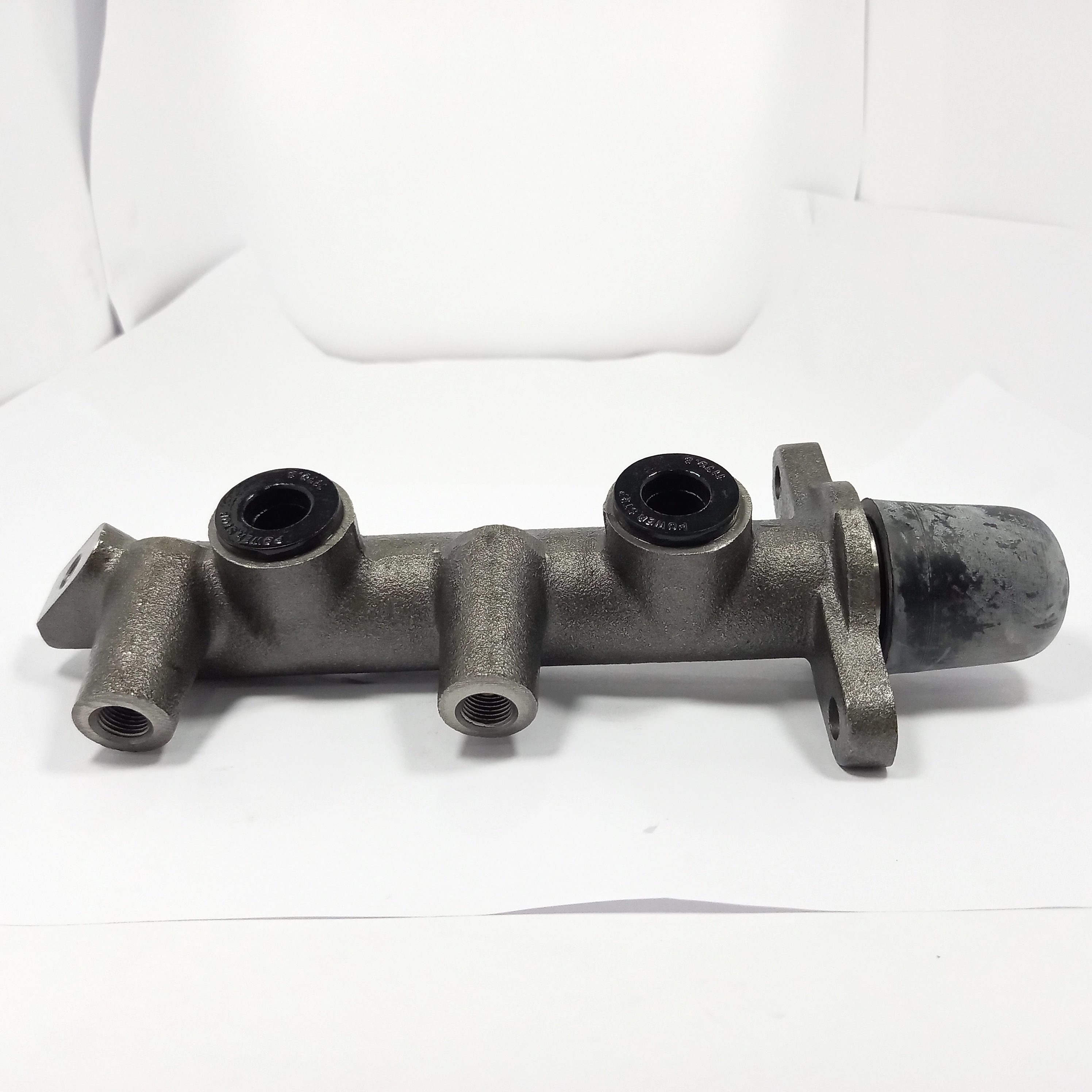 CILINDRO MESTRE FREIO DUPLO FORD JEEP 1981/1983 - GM C10/VERANEIO 1973/1978 - TAMBOR NAS 4 RODAS