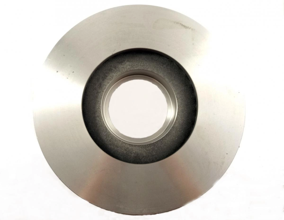 DISCO DE FREIO TRASEIRO MB ACCELO 915C 2003/ - 815 /1016 2011/ - VENTILADO 335MM 8 FUROS