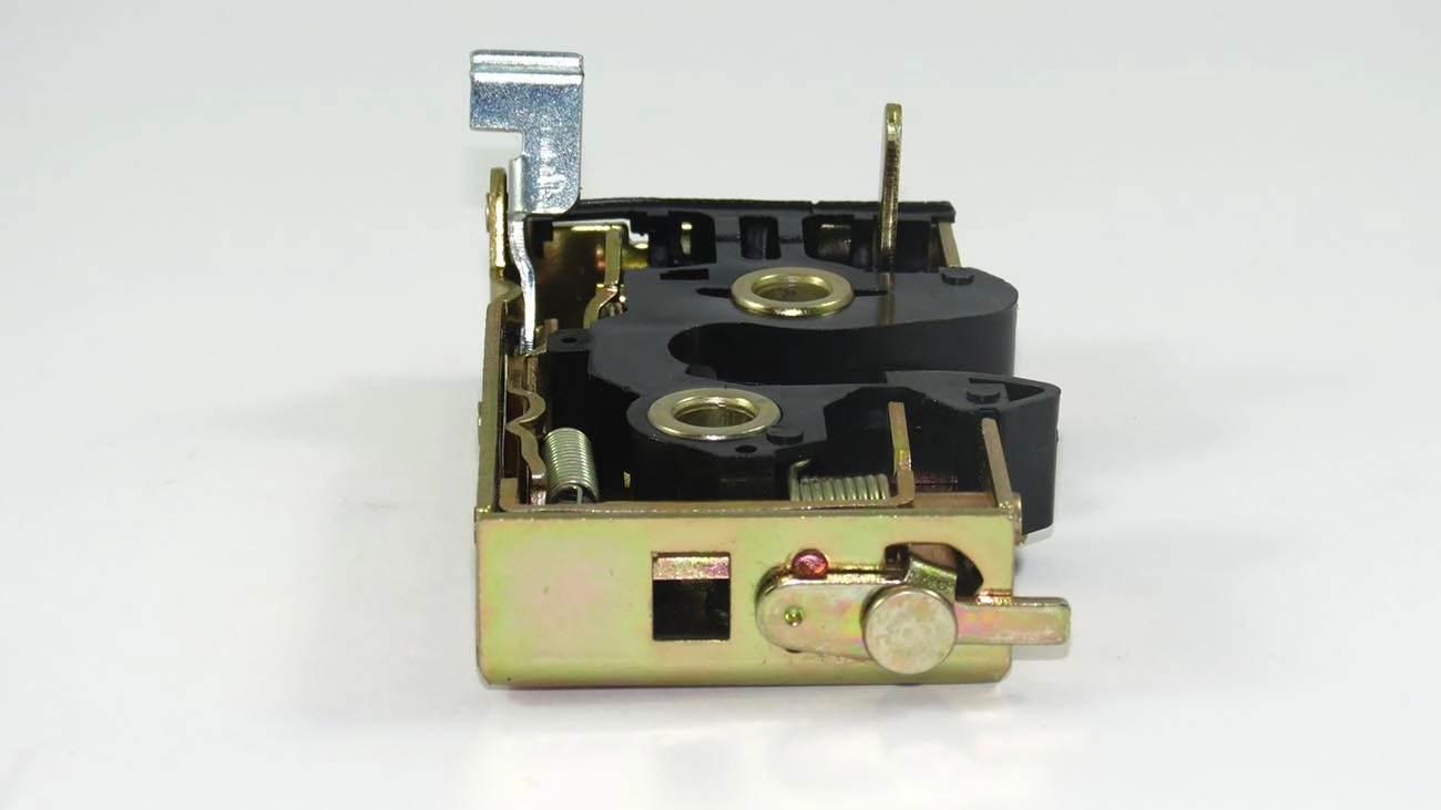 FECHADURA PORTA VW SANTANA/QUANTUM /90 TRASEIRA - DIREITA