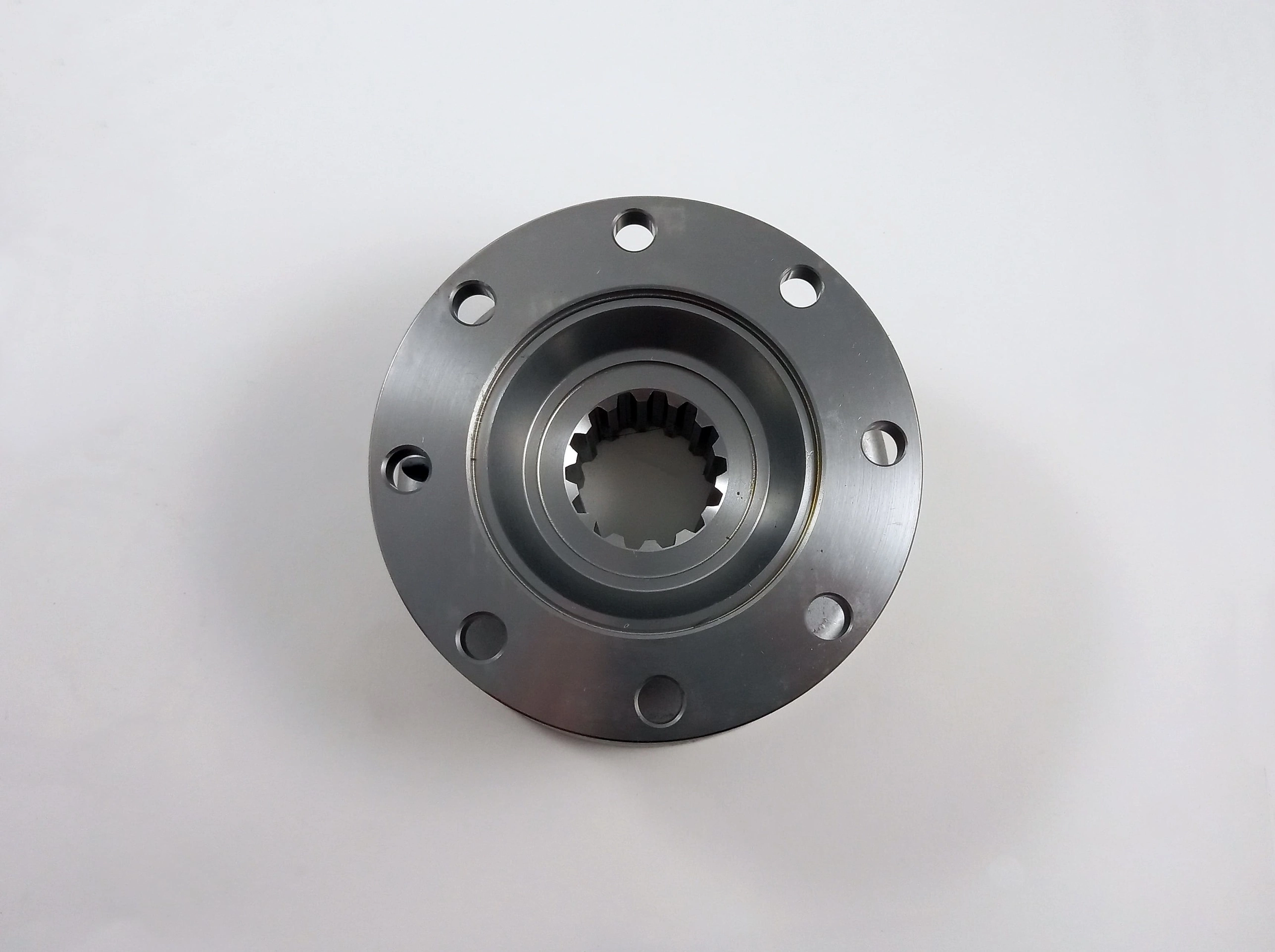 FLANGE ACOPLAMENTO DO CARDAN 14 ESTRIAS 8 FUROS MB 608/1113/1313/1513/2013/2218