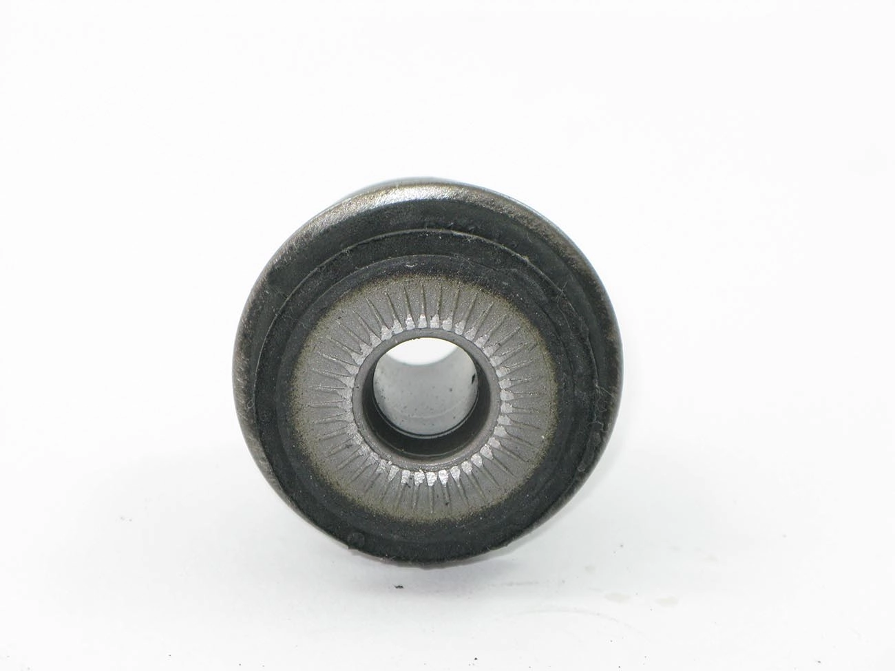 BUCHA TRASEIRA QUADRO MOTOR 12 MM SUSPENSAO VW SANTANA/QUANTUM 95/ 12MM