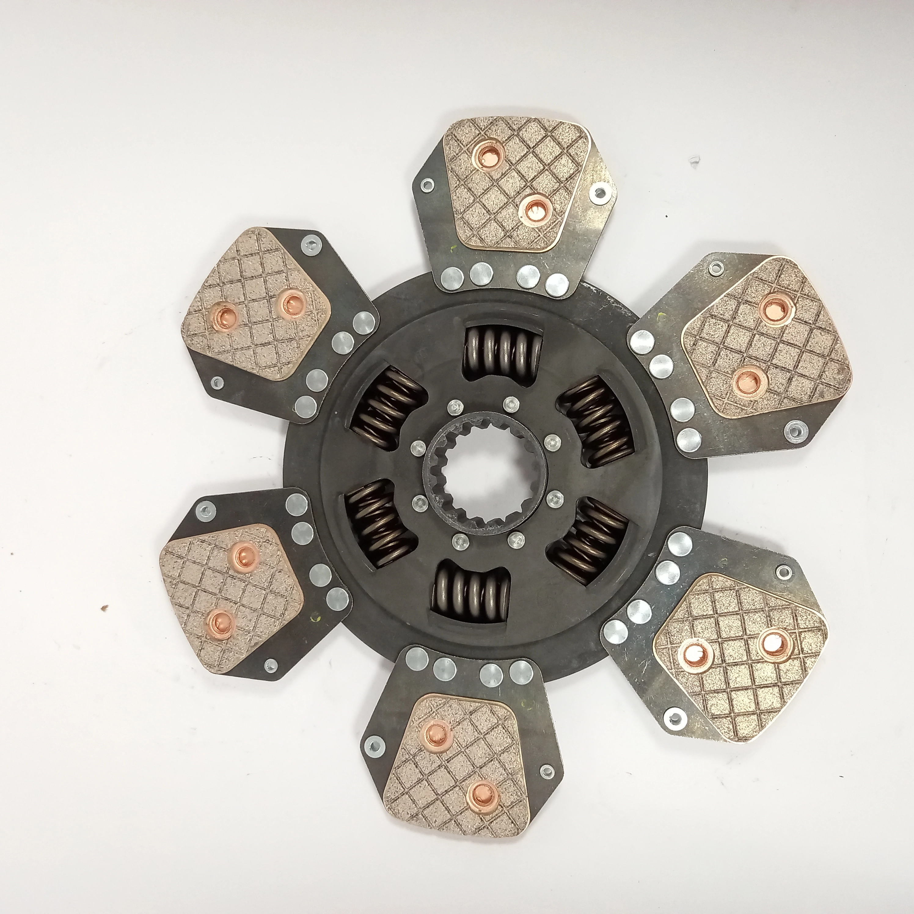 DISCO EMBREAGEM INTERNO CERAMETÁLICO 12 PASTILHAS 310MM 16 ESTRIAS NEW HOLLAND TL-70/75/80/85/90/95/100