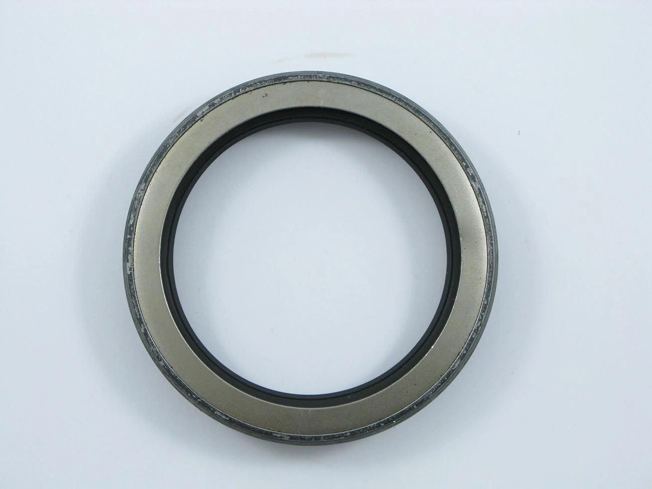 RETENTOR CUBO RODA TRASEIRO/FREIO 87,30X114,30X22,20MM TRASEIRA CBT 1000/1020/1065/1090/1105