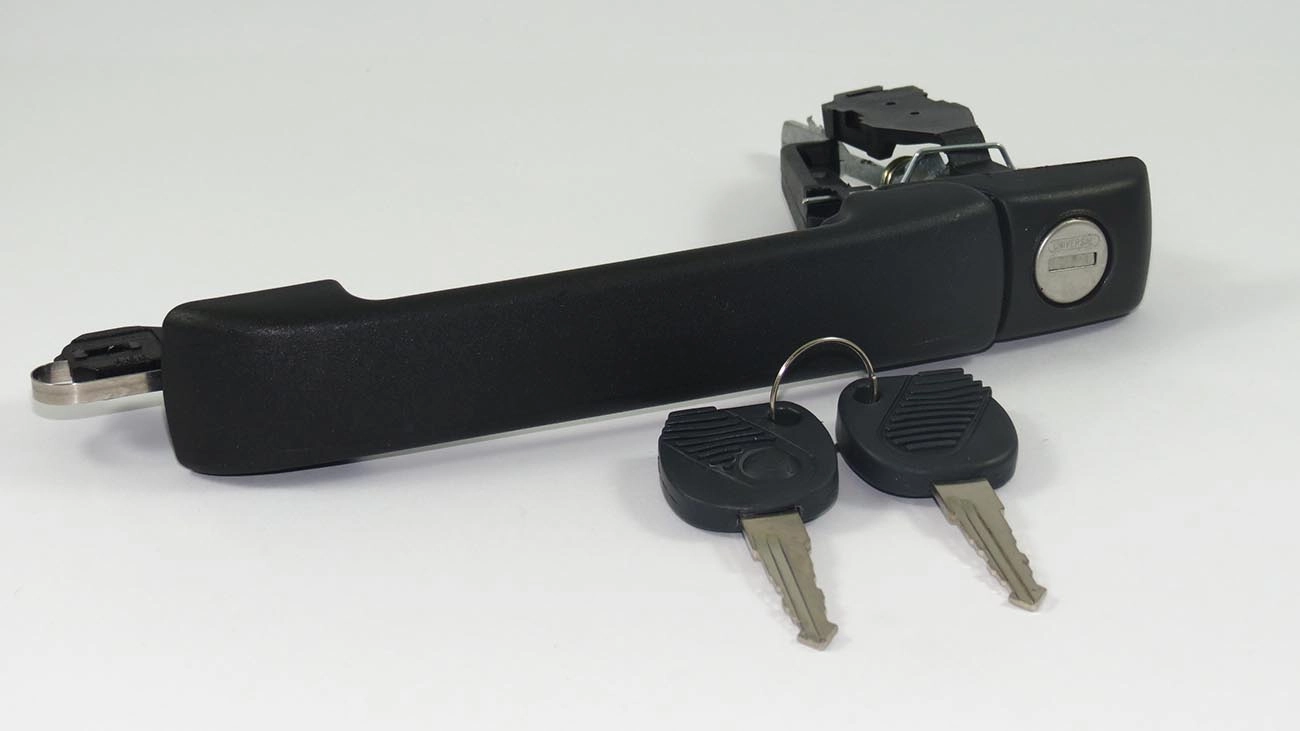 MACANETA EXTERNA VW GOL/PARATI 95/ GII 2 PORTAS - P/ALARME C/CHAVE PERFIL MAXION - ESQUERDA