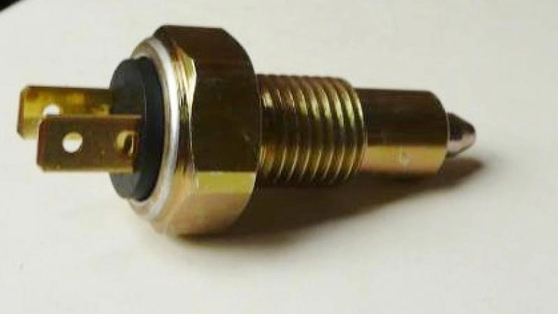 INTERRUPTOR LUZ DE RE - FIAT 147/UNO/PREMIO/ELBA/FIORINO /11.91