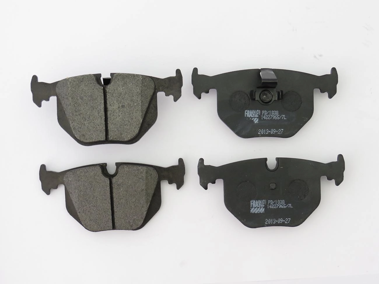 PASTILHA DE FREIO TRASEIRA BMW 330 00/ - 725/728 94/01 - X5 00/08 - LAND ROVER RANGE ROVER 04/
