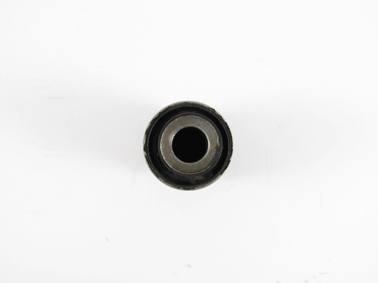 BUCHA BANDEJA SUSPENSÃO TRASEIRA GM VECTRA 96/ - INFERIOR/SUPERIOR - USA QUATRO PEÇAS