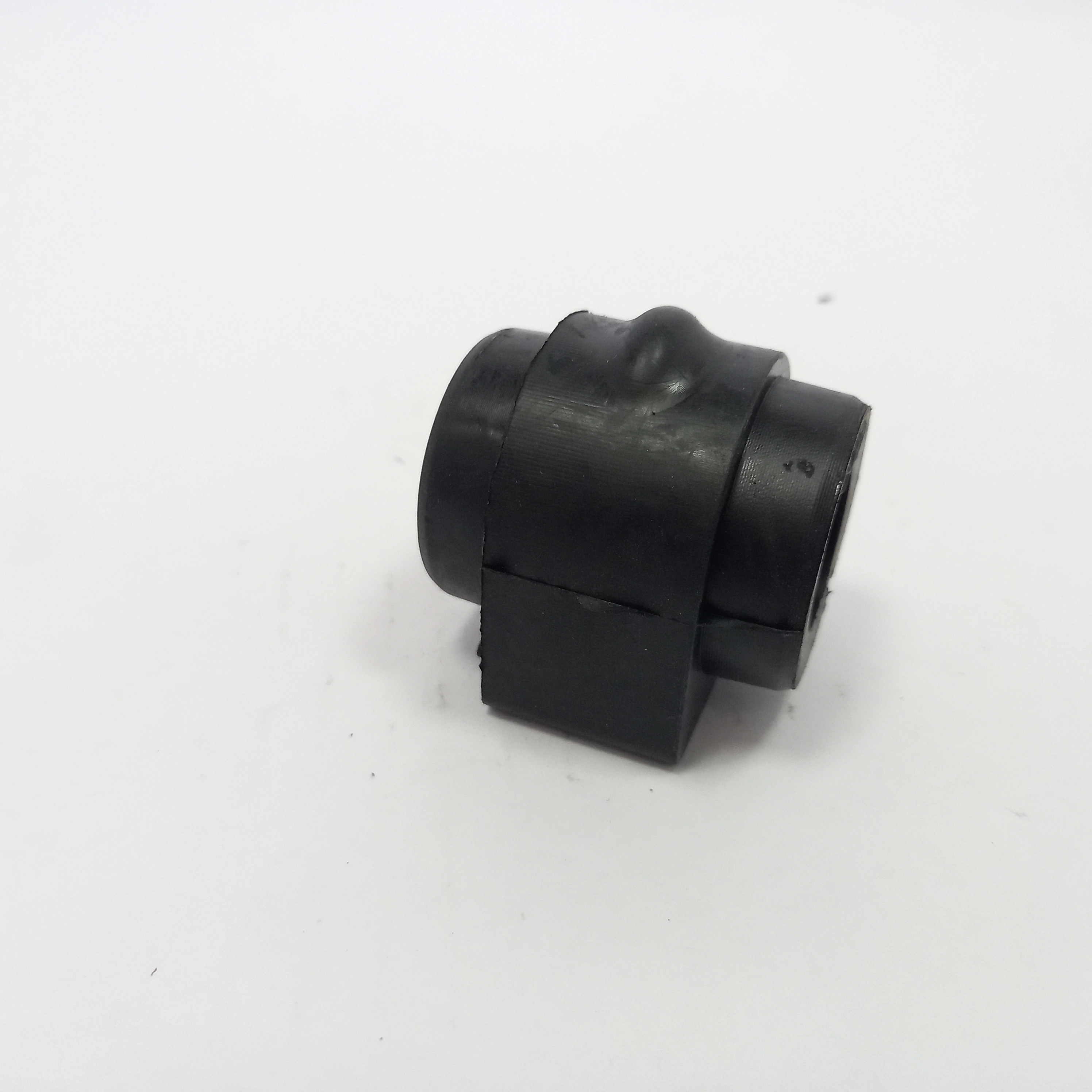 BUCHA ESTABILIZADOR DIANTEIRO LAND ROVER DISCOVERY/EVOQUE/FREELANDER 2015/ - FURO 21MM