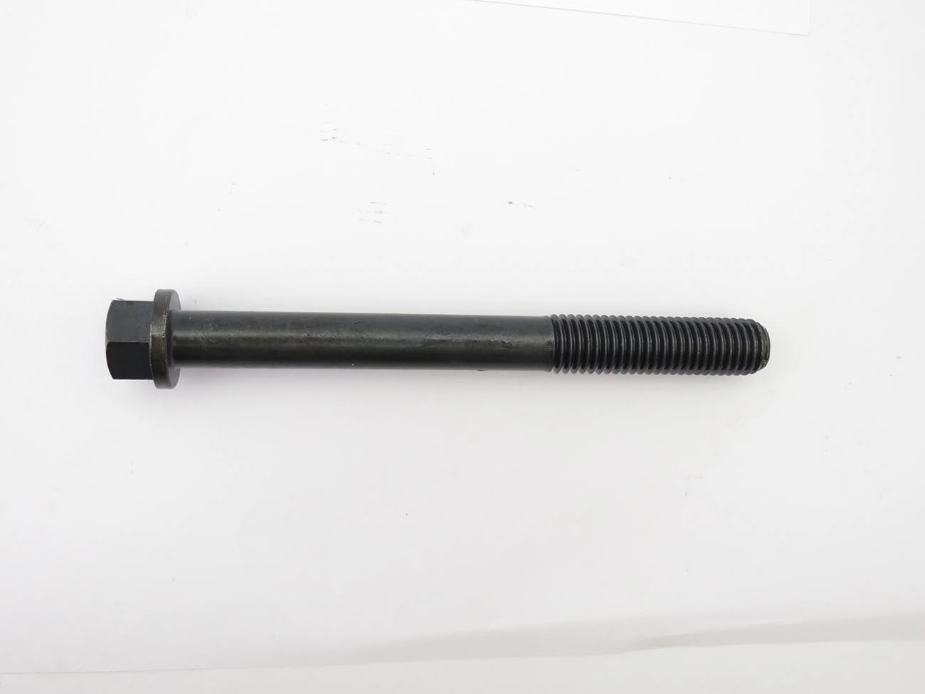 PARAFUSO DE CABECOTE MWM D-225/226/229 - 6 CILINDROS