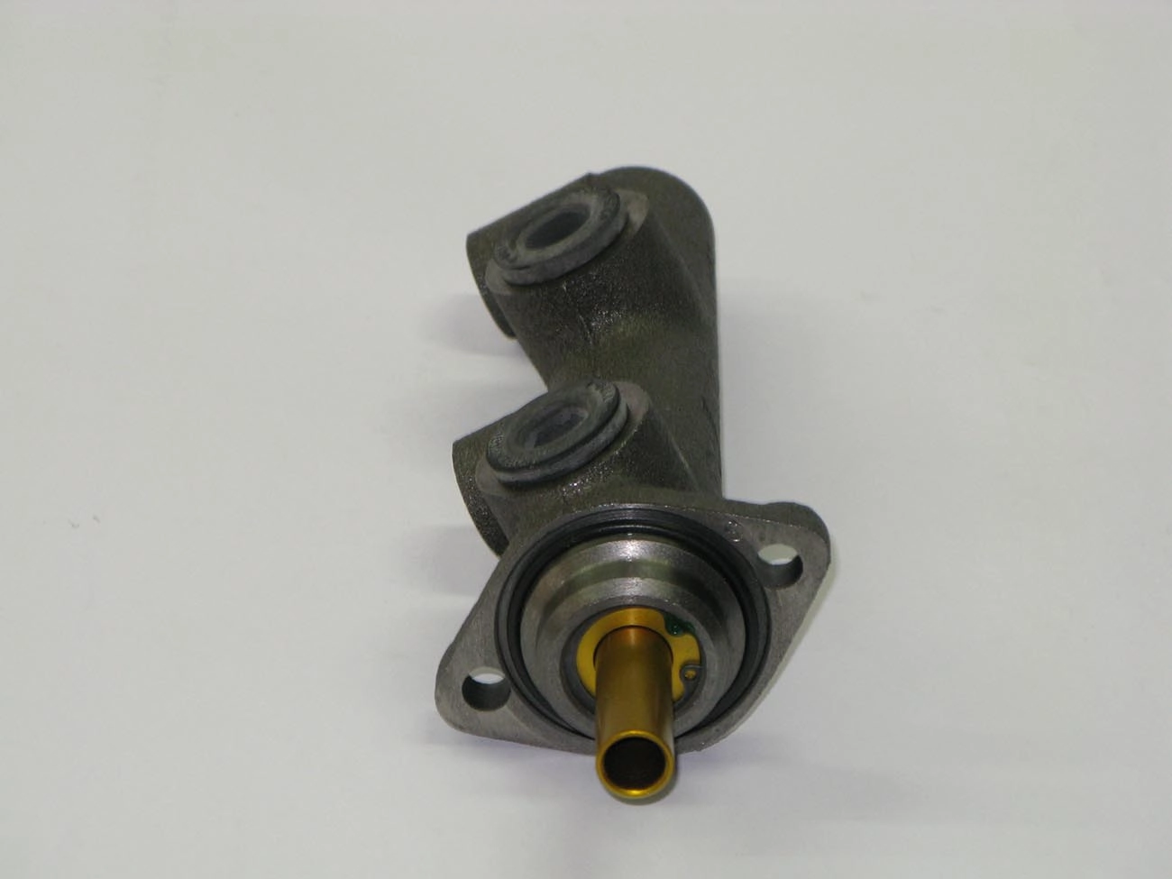 CILINDRO MESTRE FREIO GM OPALA/CARAVAN 81/92 7/8 VARGA - OPALA/CARAVAN 79/80 - USAR SERVO C-5634