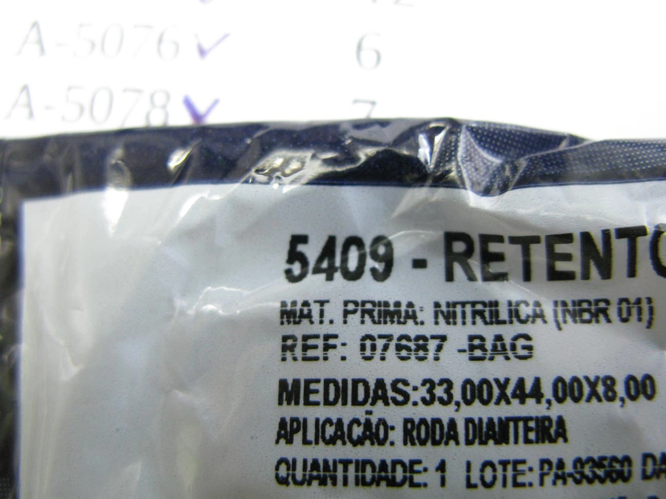 RETENTOR RODA DIANTEIRA TOYOTA BANDEIRANTE 83/ HILUX 4X4