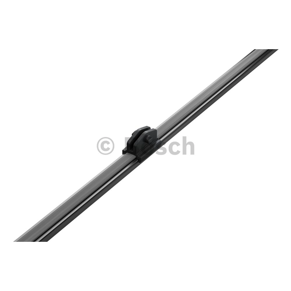 PALHETA TRASEIRA DO LIMPADOR - AUDI A3 12/ - Q5 08/13 - SQ5 13/ -  330MM