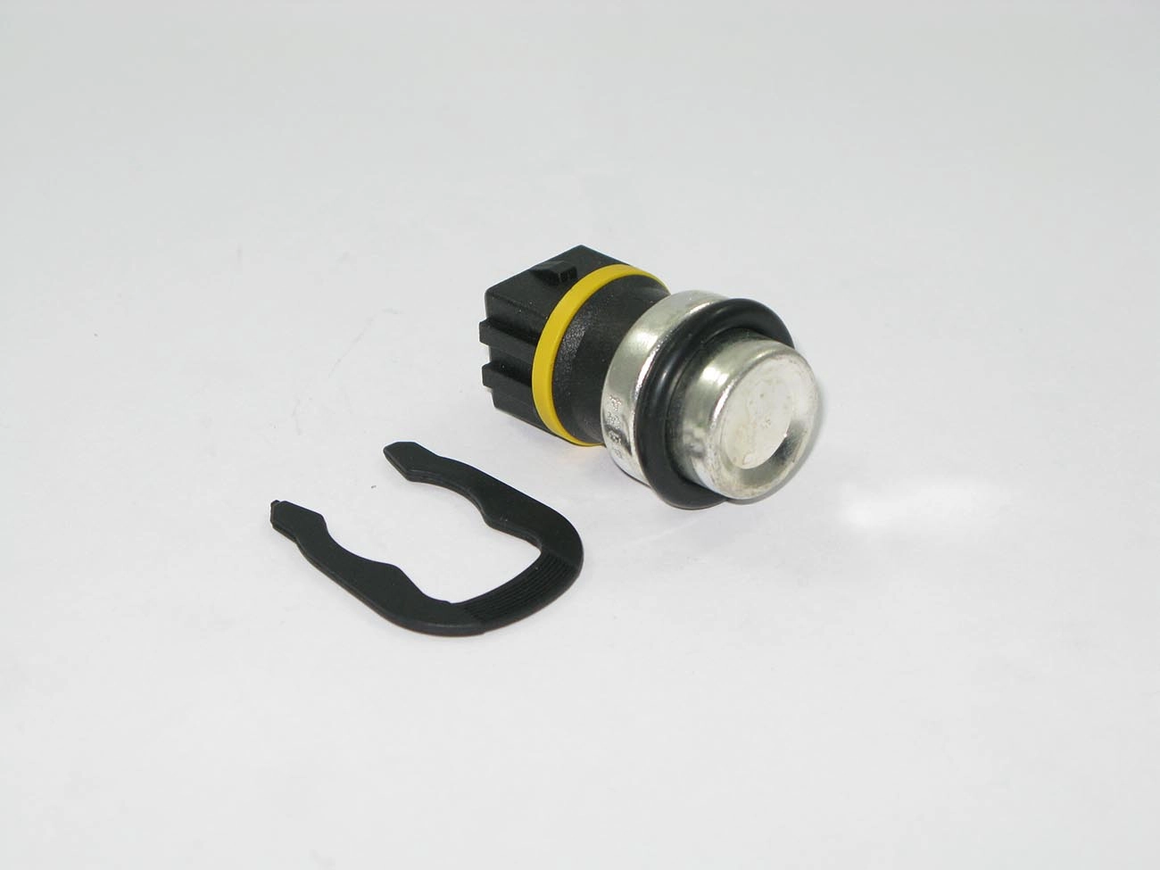 PLUG ELETRÔNICO/SENSOR TEMPERATURA ÁGUA COR PRETO 4 PINOS ENCAIXE VW GOL/PARATI 1.0 8/16V 97/2001 GOLF 1.8/2.0 /98