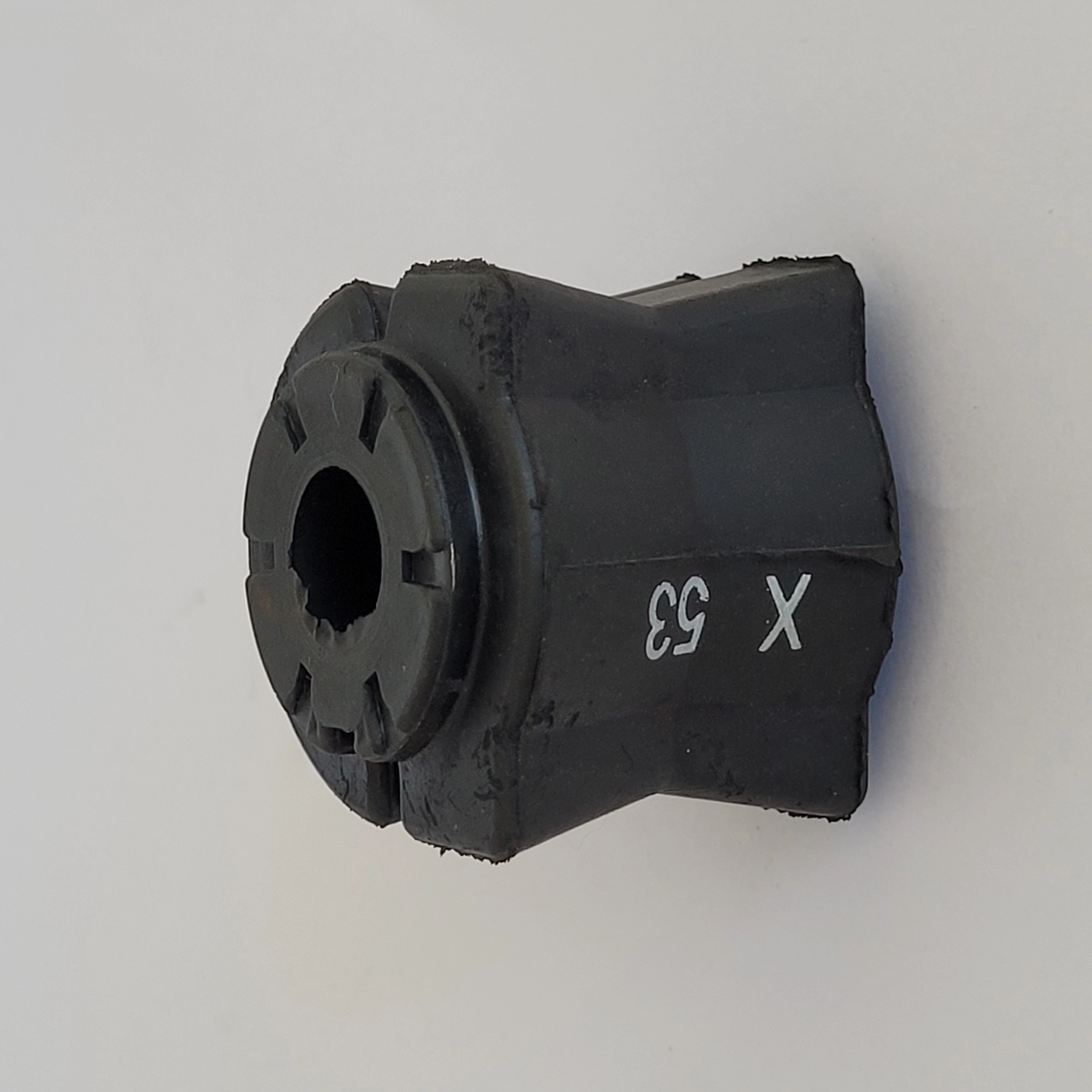 BUCHA ESTABILIZADOR DIANTEIRO FIAT BRAVO 2012/2016 - STILO 2003/2011 - FURO 15MM