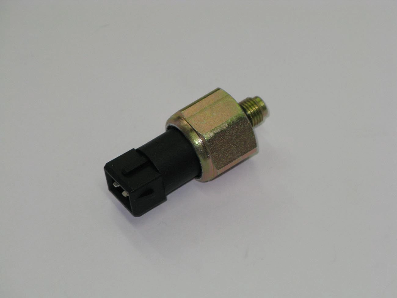INTERRUPTOR PRESSÃO DIREÇÃO HIDRÁULICA PRESSAO DIRECAO HIDRAULICA FORD AUTOMOVEIS TODOS 3/8X24