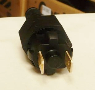 INTERRUPTOR DE FREIO - GM CELTA/CORSA/ASTRA/KADETT TODOS - D-20/40/60 93/97 - ASTRA/VECTRA 98/