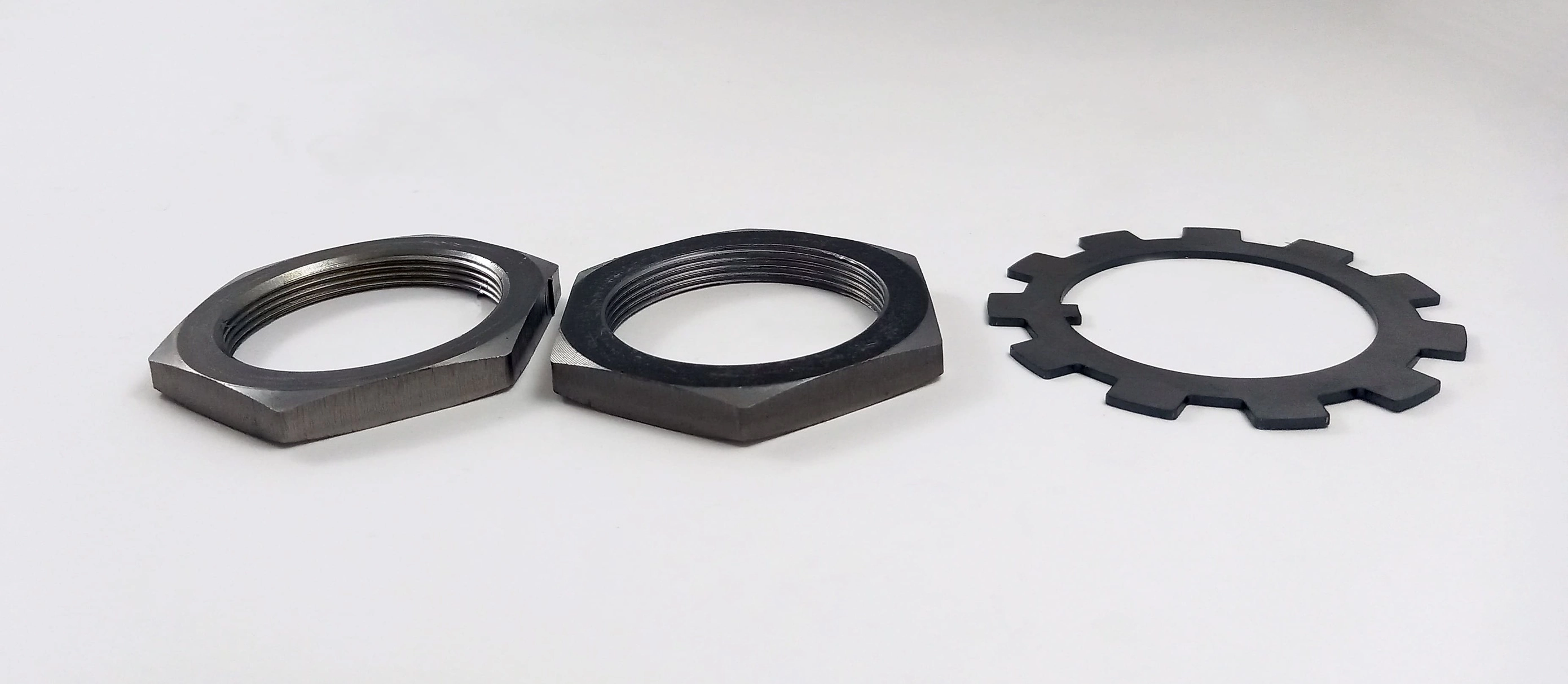 KIT TRAVA E PORCA DA CARCAÇA - FORD F-F250 98/ - F- F350 98/ - RODA TRASEIRA