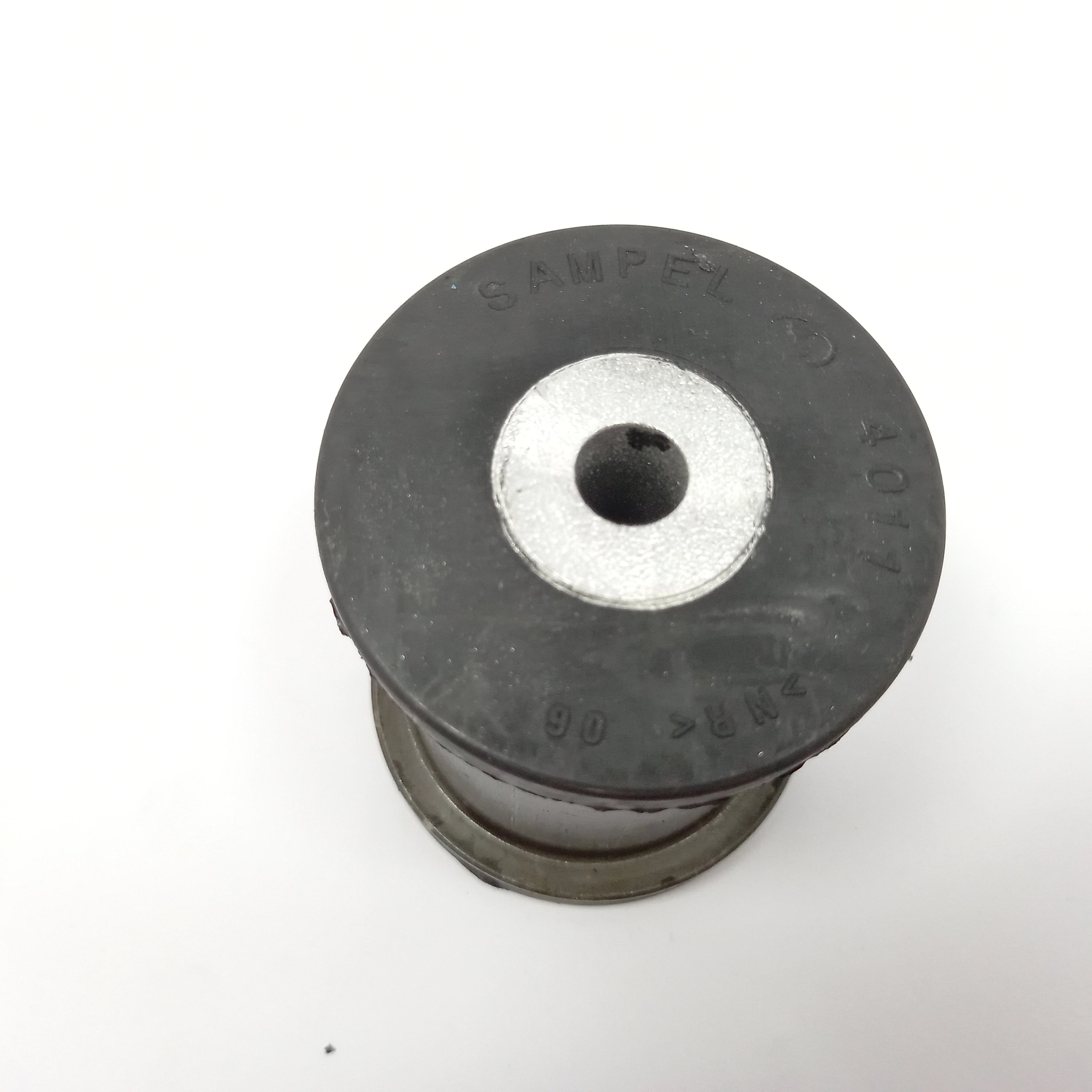 BUCHA DIANTEIRA FEIXE DE MOLAS VW AMAROK 2011/ - SUSPENSAO TRASEIRA