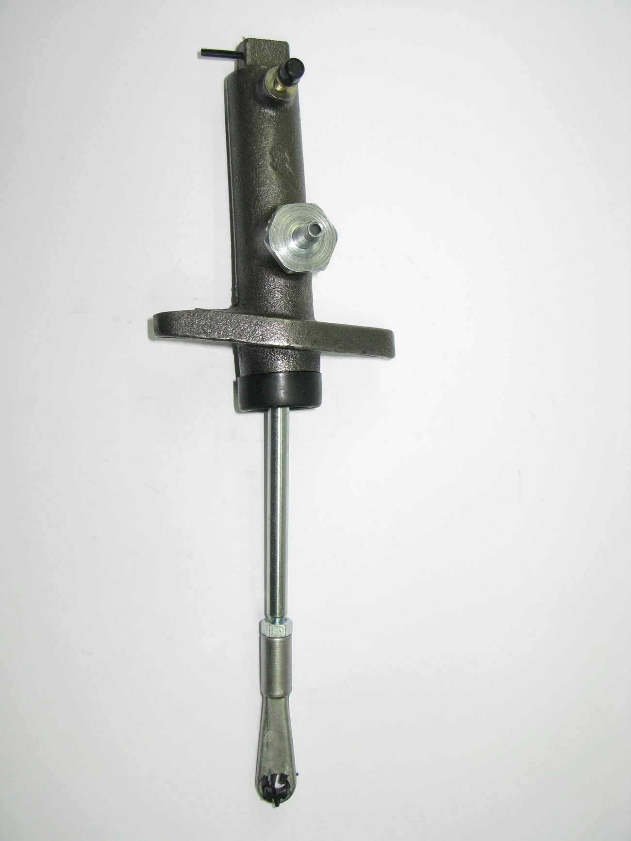 CILINDRO MESTRE EMBREAGEM GM A/C/D-20/40/BONANZA/VERANEIO 93/97 - 7/8 - 22,22MM PULVERIZADOR UNIPORT