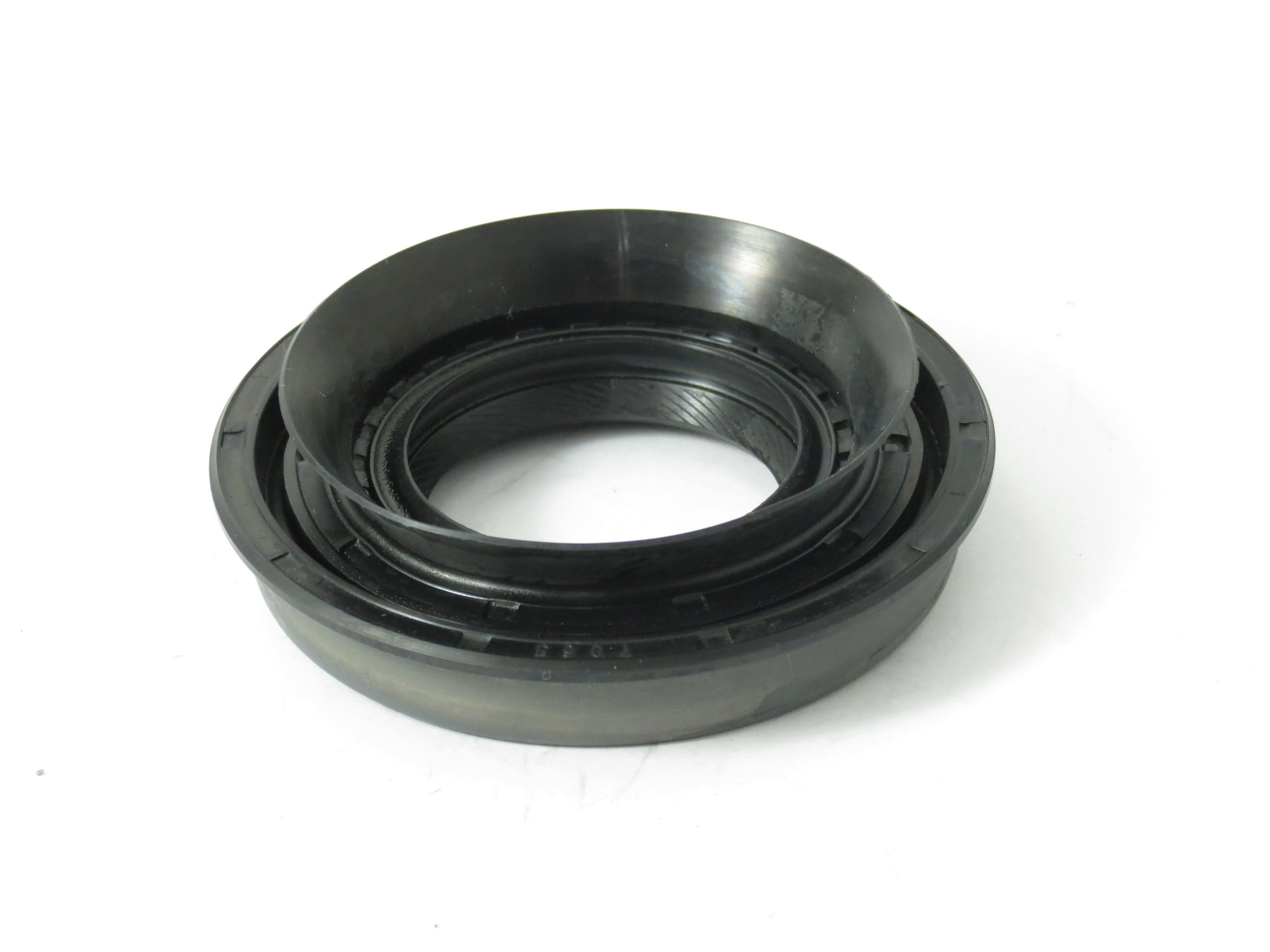 RETENTOR PINHÃO DO DIFERENCIAL NISSAN FRONTIER 2002/2011 - 42X76X13.60X21.50MM